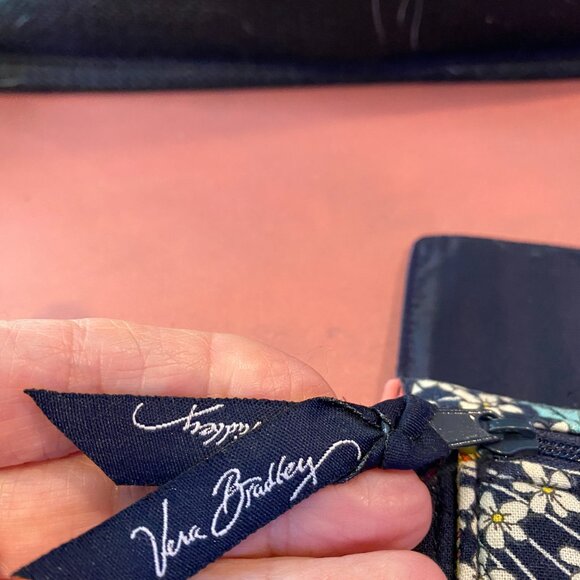 Vera Bradley "happy snail" tri-fold wallet - Picture 5 of 8